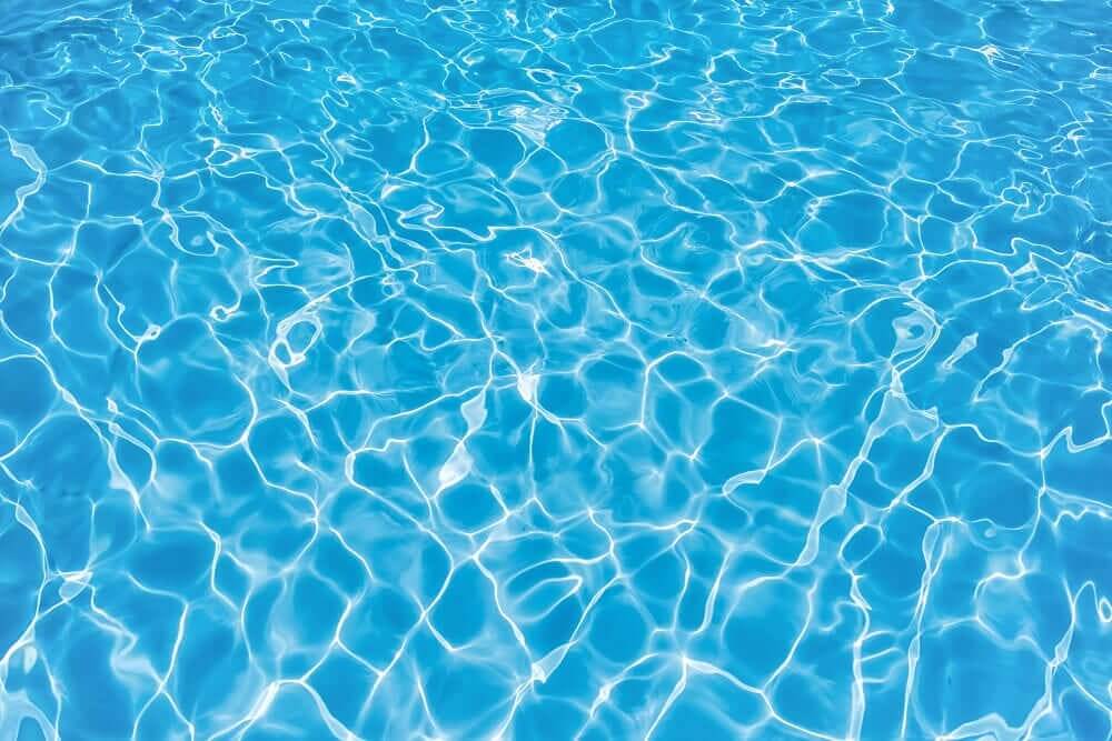 Wasser im Pool.