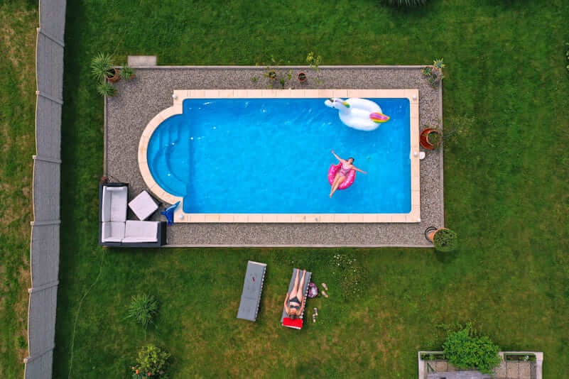 gfk schwimmbecken Familie